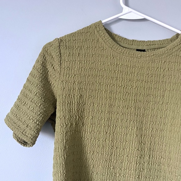 🆕 shein x dazy • green textured v-neck tee - Picture 10 of 12